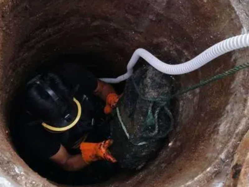 无锡滨湖卫生间改造 马桶浴缸疏通 高空安装管道
